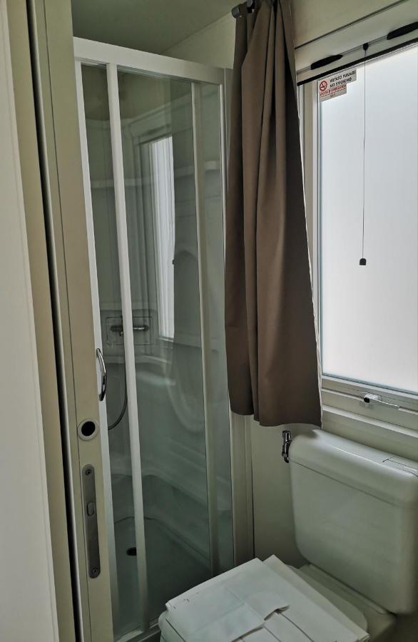 Lido Di Sesto Hotel Sesto Calende Bagian luar foto
