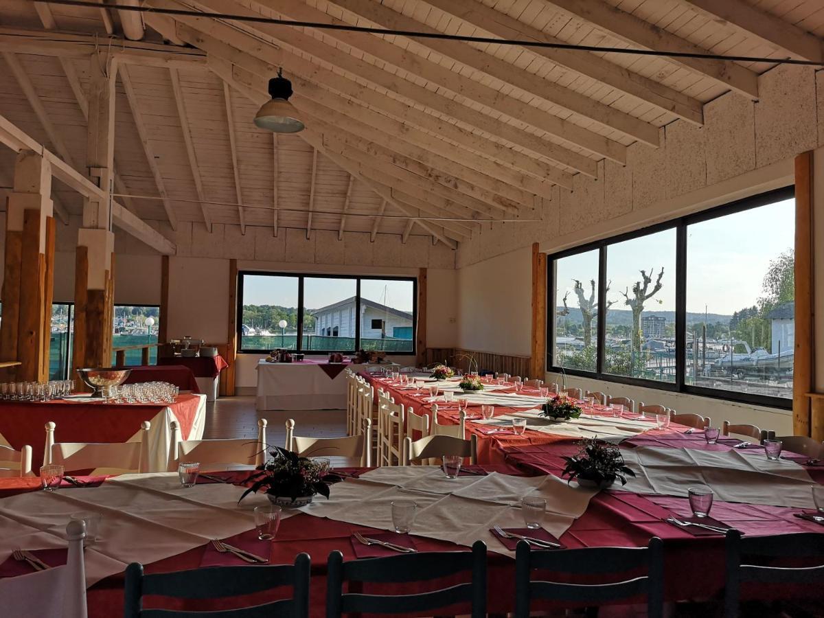 Lido Di Sesto Hotel Sesto Calende Bagian luar foto